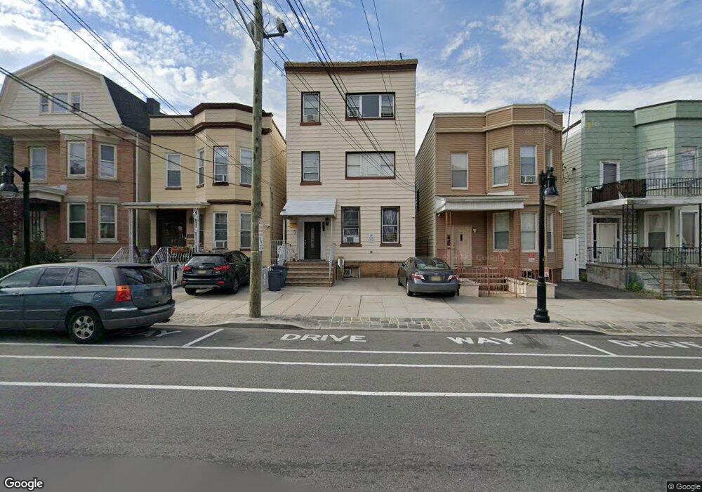 2611 Palisade Ave, Union City, NJ 07087 - photo 1