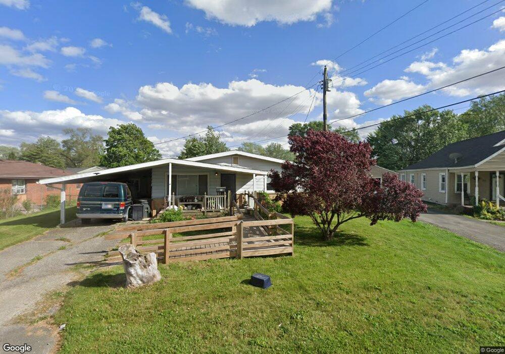 52 S Colonial Park Dr, Marion, IN 46953 - photo 1