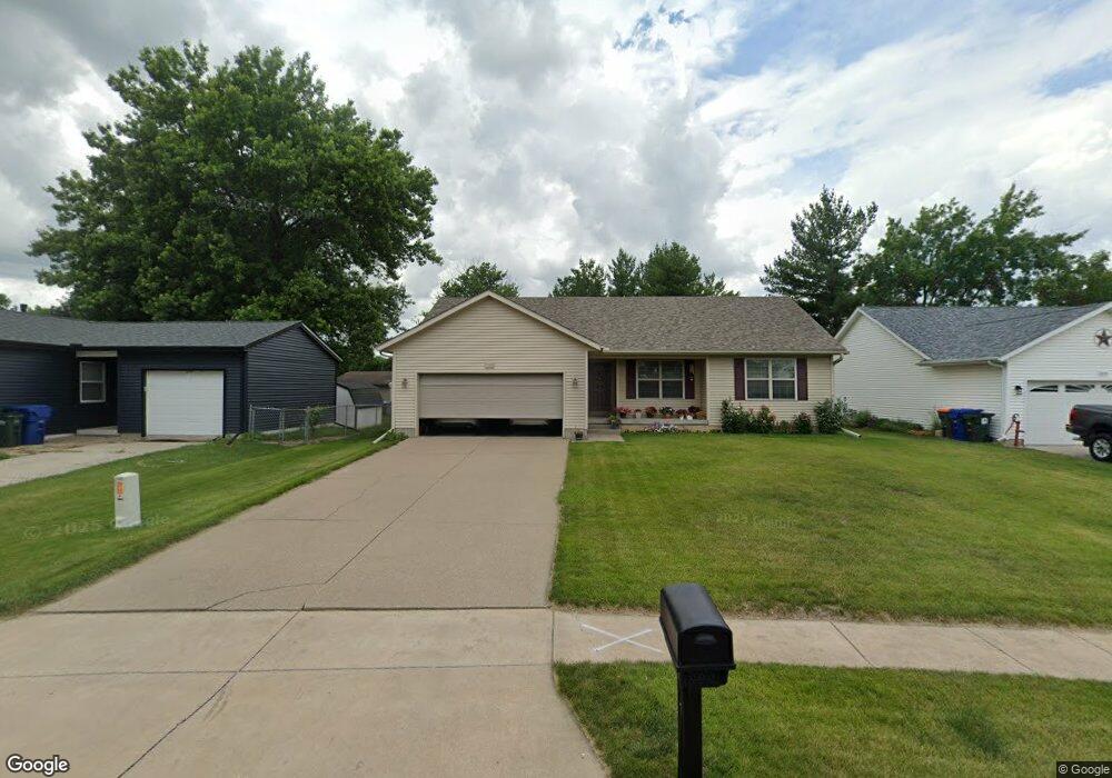 1428 Zenith Ct, Davenport, IA 52804 - photo 1