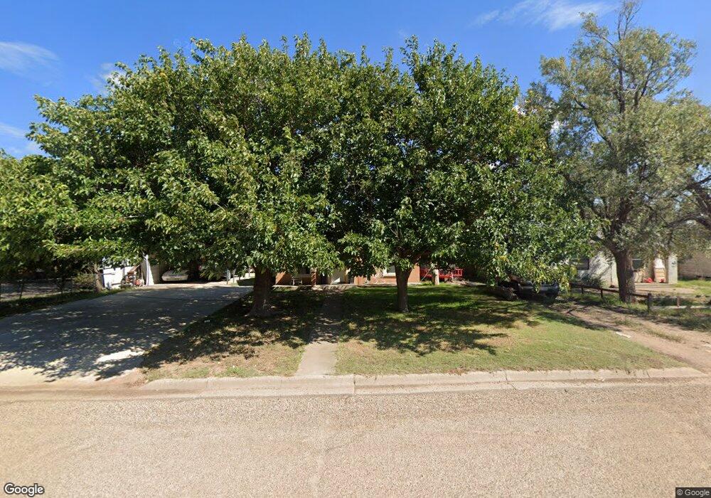 213 N Porter Ave, Dumas, TX 79029 - photo 1