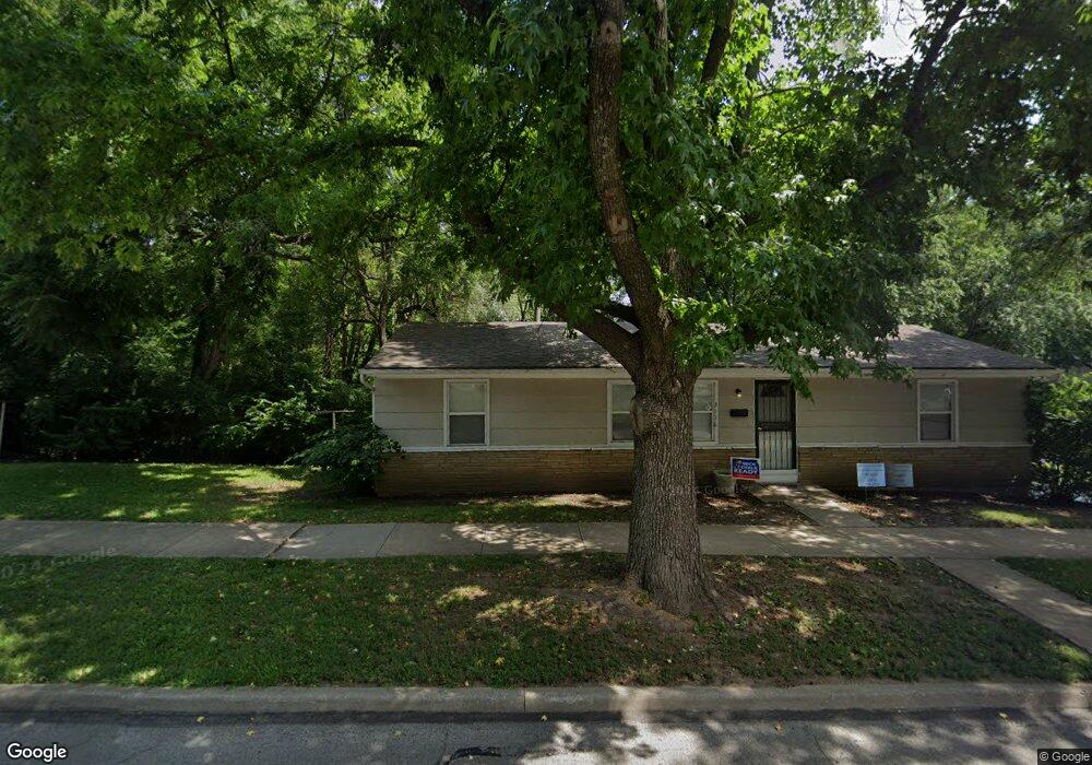 3116 E Gregory Blvd, Kansas City, MO 64132 - photo 1