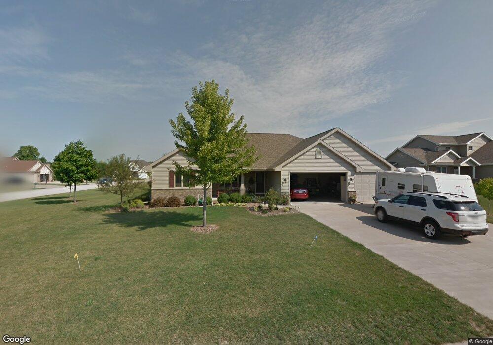 W5982 Sweet William Dr, Appleton, WI 54915 - photo 1