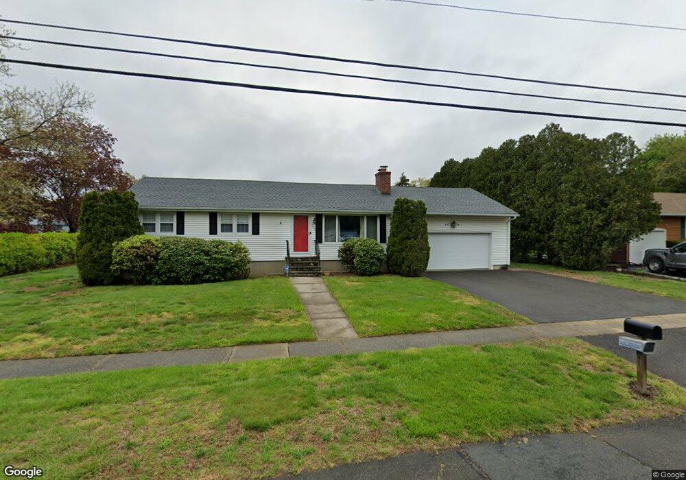 160 Fairfax Dr, Stratford, CT 06614 - photo 1