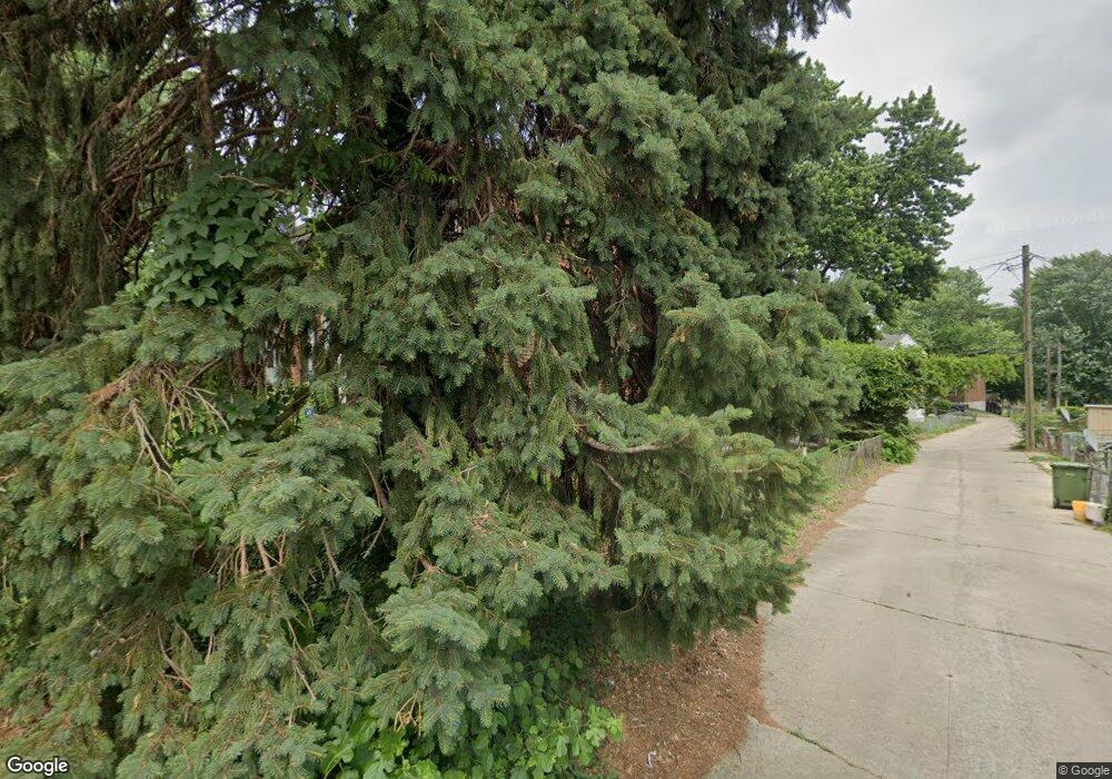 659 Charraway Rd, Baltimore, MD 21229 - photo 1