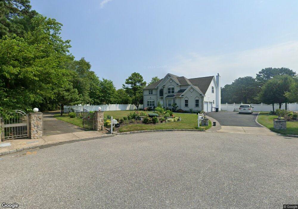 5 Taylor Ln, Medford, NY 11763 - photo 1