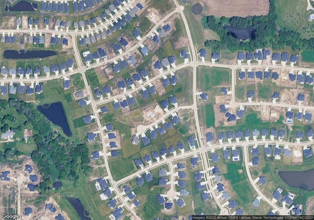 17981 Hammontree Cir, Clive, IA 50325 - photo 1