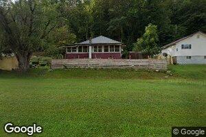 217 Kanawha Ave E, Clendenin, WV 25045