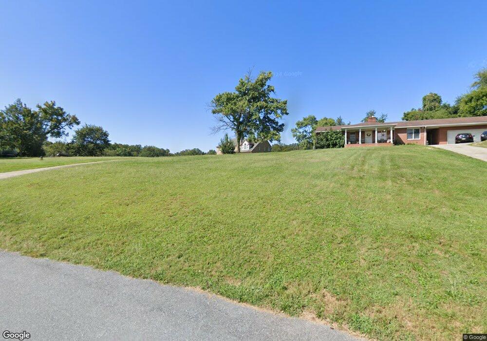 2916 Kuntz Rd, Windsor Mill, MD 21244 - photo 1