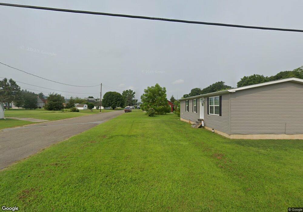 813 Ridgewood Ave, Nescopeck, PA 18635 - photo 1