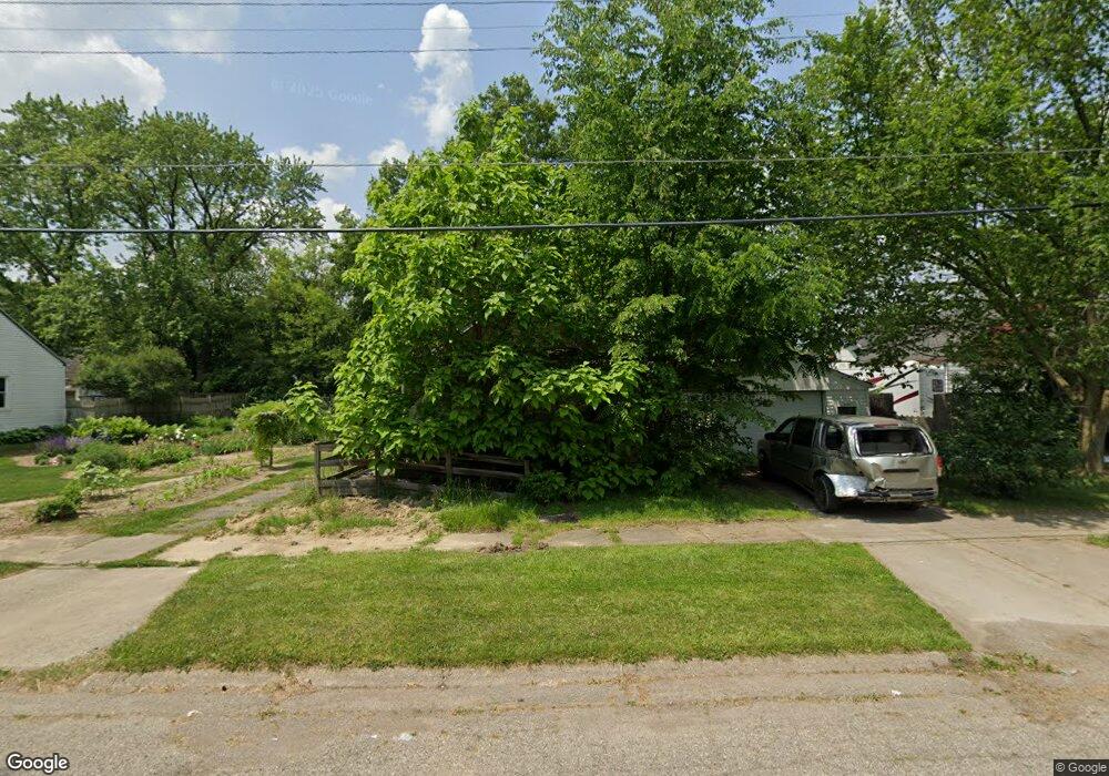 912 Stocker Ave, Flint, MI 48503 - photo 1
