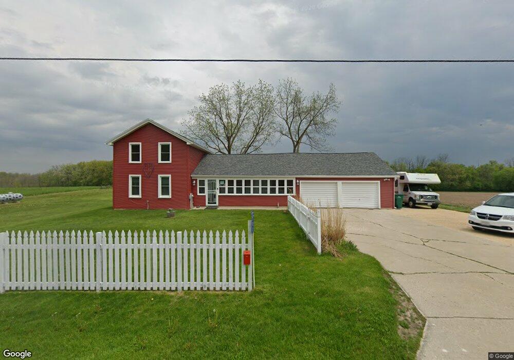 7702 Town Hall Rd, Kewaskum, WI 53040 - photo 1