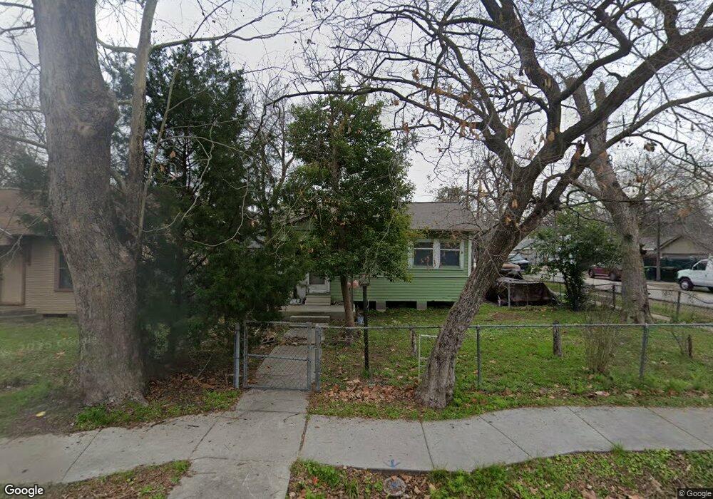 700 Northwood St, Houston, TX 77009 - photo 1