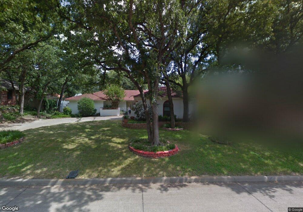 609 Stonehenge Dr, Hurst, TX 76054 - photo 1