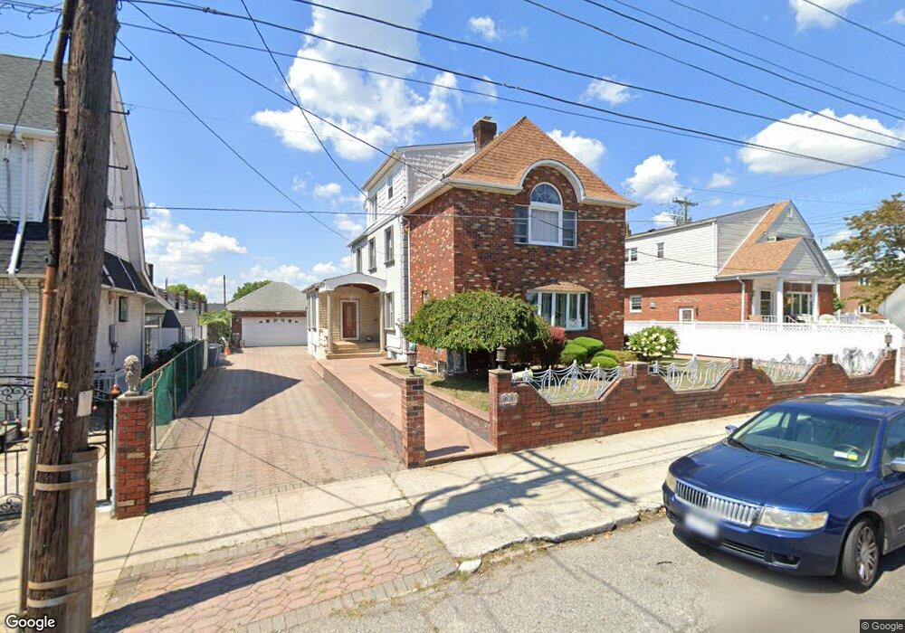 2006 147th St, Whitestone, NY 11357 - photo 1