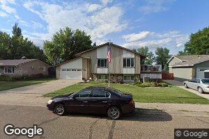 812 Mannhaven St, Hazen, ND 58545