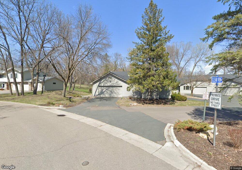 18764 Clear View Ln, Minnetonka, MN 55345 - photo 1