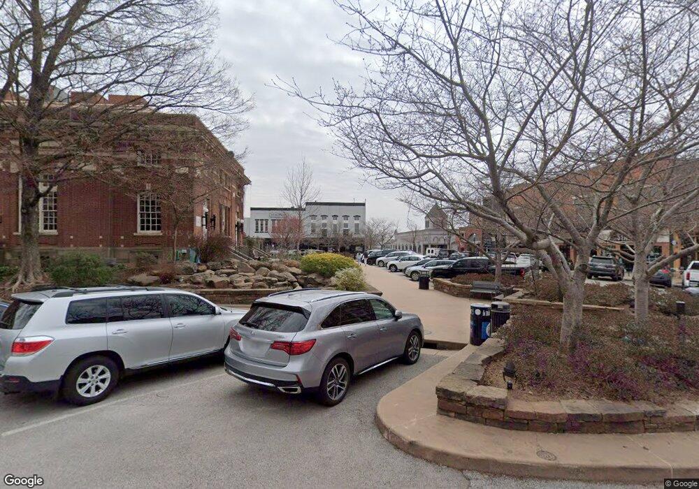 31 W Center St, Fayetteville, AR 72701 - photo 1