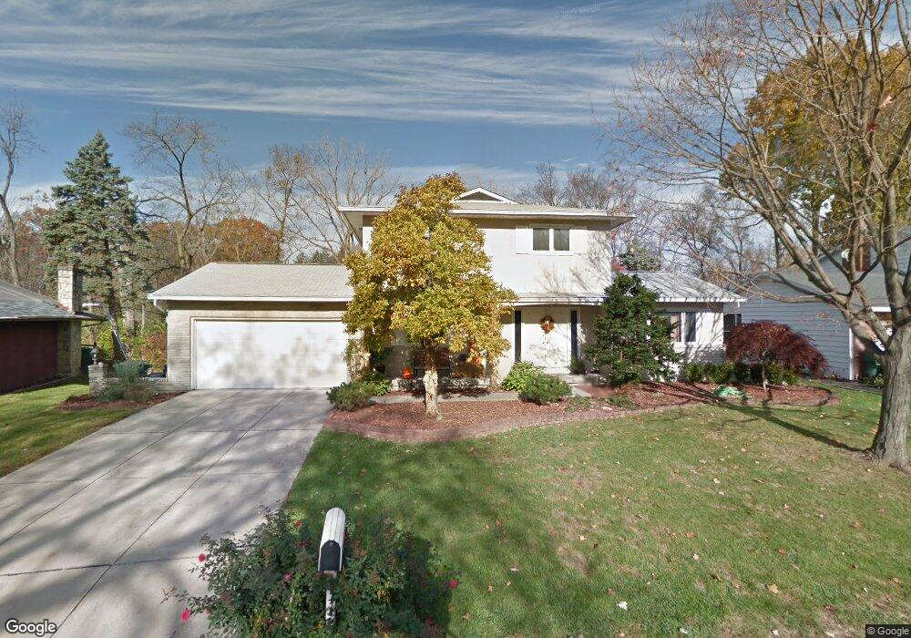 1332 Brookridge Dr, Columbus, OH 43235 - photo 1