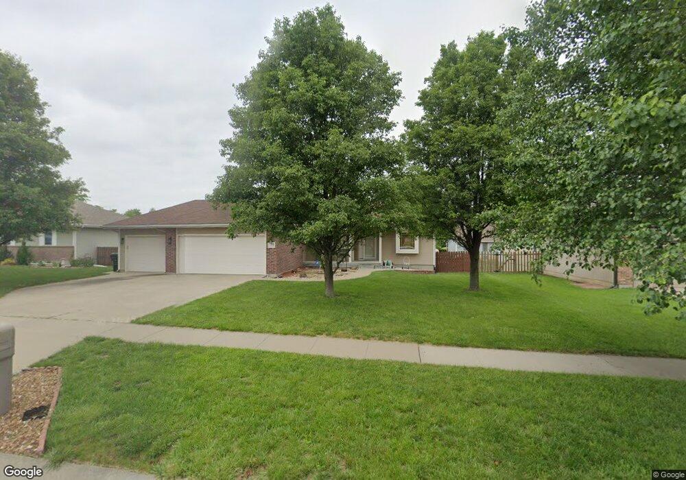 3934 SW 40th Terrace, Topeka, KS 66610 - photo 1
