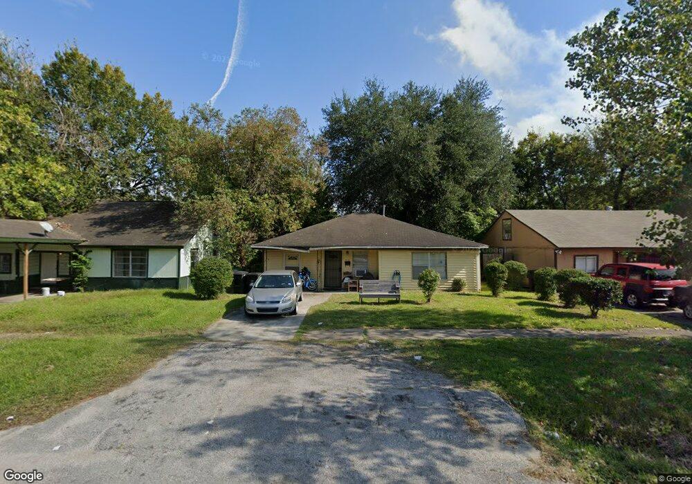 7231 Saint Augustine St, Houston, TX 77021 - photo 1