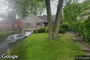 28 Valley View Rd, Great Neck, NY 11021