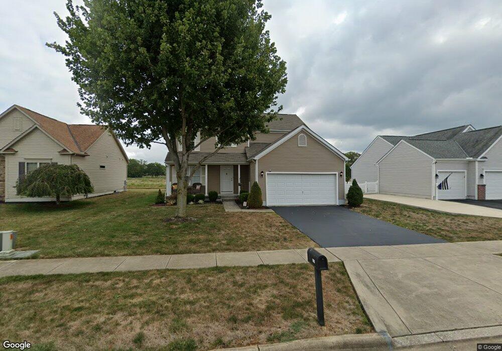 1460 Shagbark St, Circleville, OH 43113 - photo 1