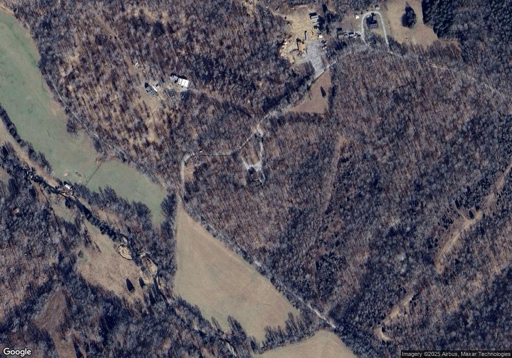 124 Mccarty Rd, Tennessee Ridge, TN 37178 - photo 1