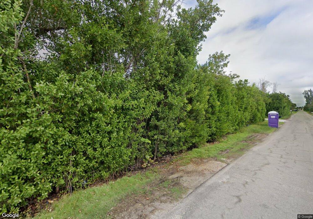 18342 Pioneer Rd, Fort Myers, FL 33908 - photo 1