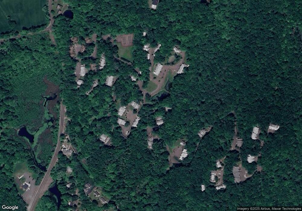 42 Wauwinet Ct, Guilford, CT 06437 - photo 1