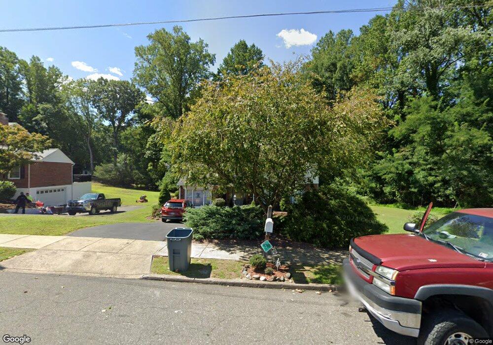 2012 Kerwood Dr, Broomall, PA 19008 - photo 1