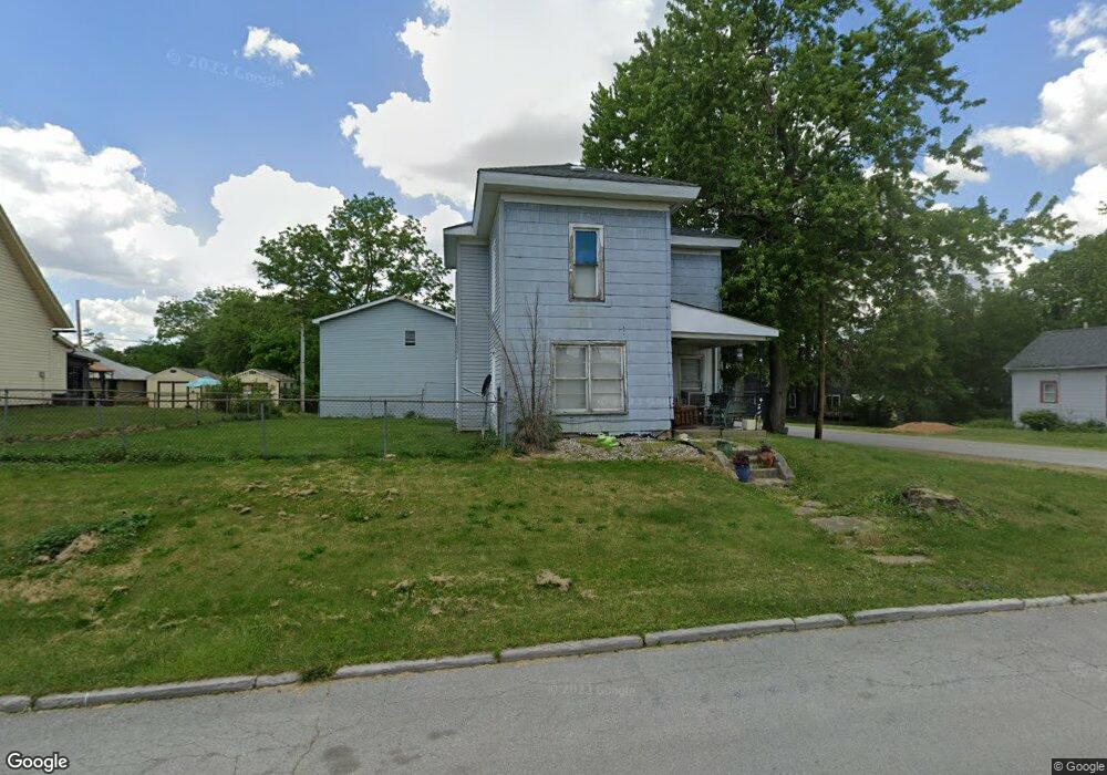 227 N Matilda St, Warren, IN 46792 - photo 1