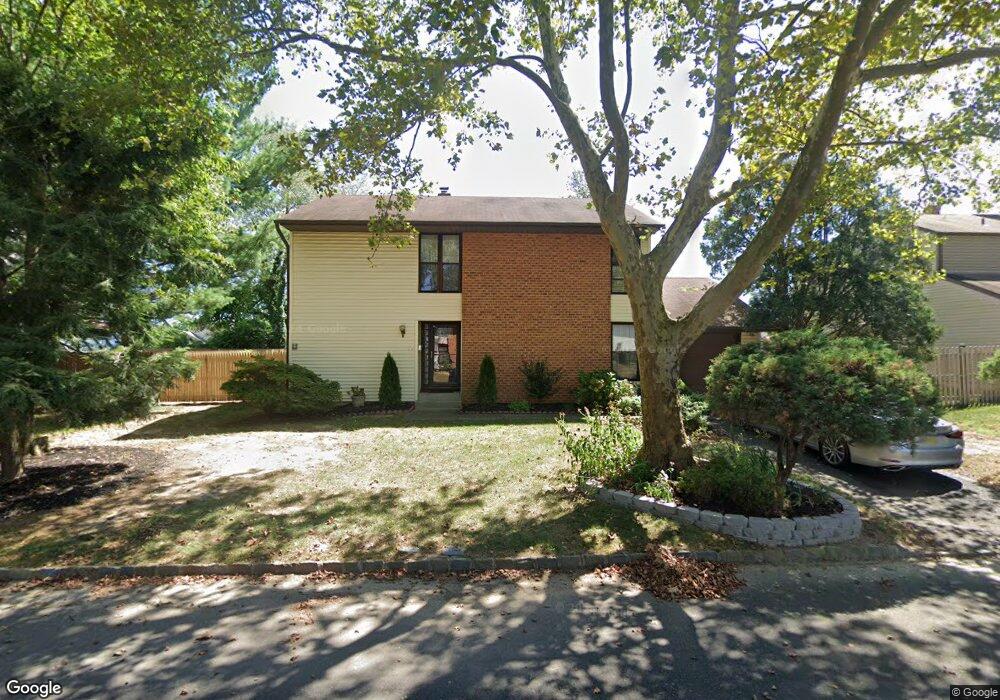 15 Robertson Rd, East Windsor, NJ 08520 - photo 1