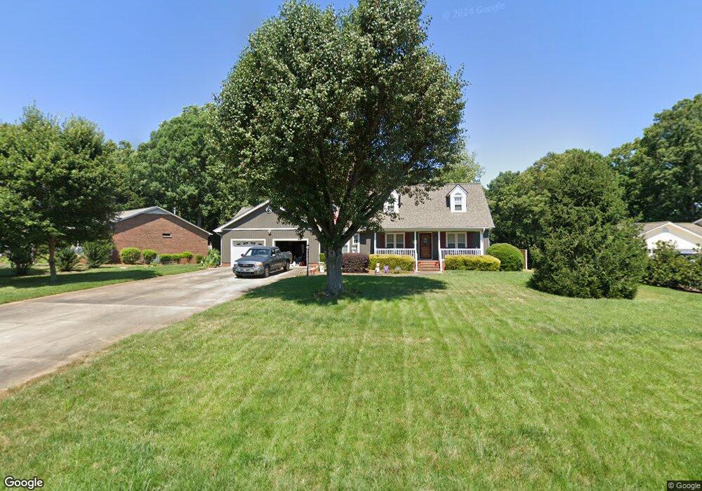 877 Rockcliff Terrace, Asheboro, NC 27205 - photo 1