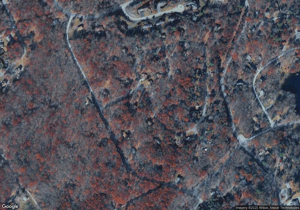 211 Acorn Cir, Lehman Township, PA 18302 - photo 1