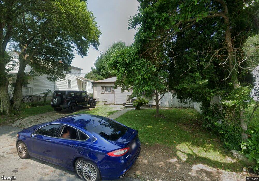 201 Mccabe St, South Dartmouth, MA 02748 - photo 1