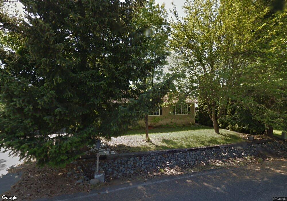 1021 Mayfair Ln, Grants Pass, OR 97527 - photo 1