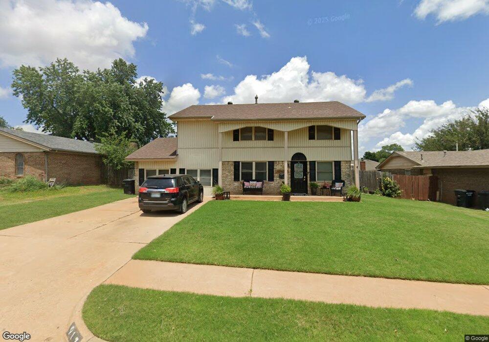 917 E Hills Dr, Moore, OK 73160 - photo 1