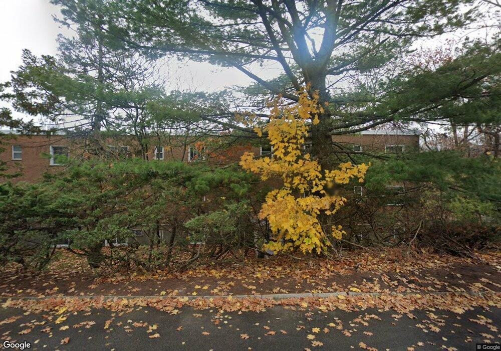 30 Jacqueline Rd unit D,30, Waltham, MA 02452 - photo 1