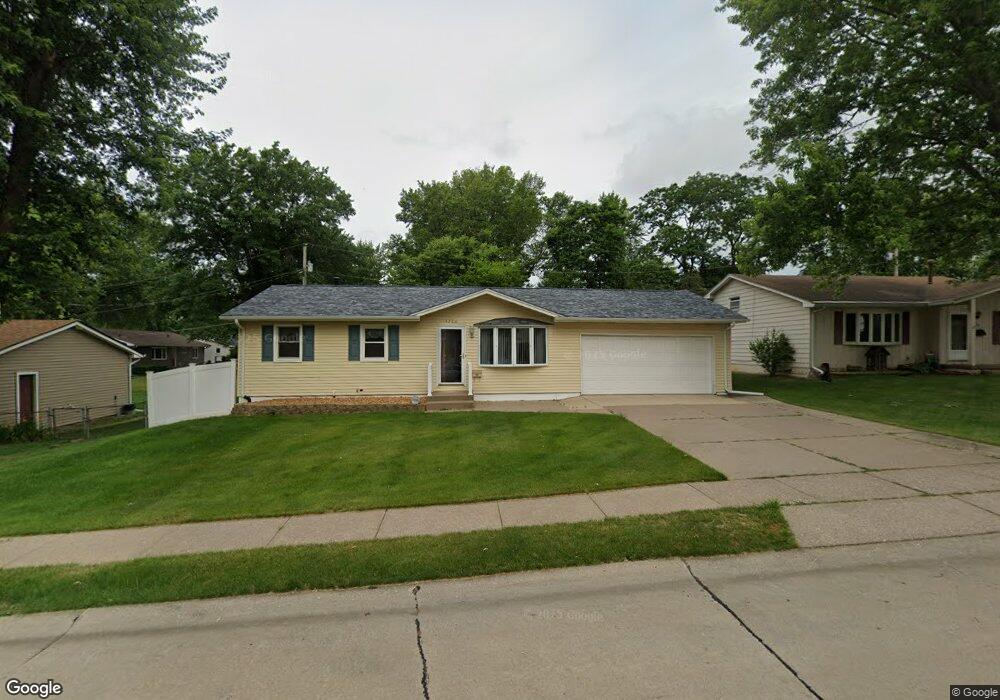 5206 Vine St, Davenport, IA 52806 - photo 1