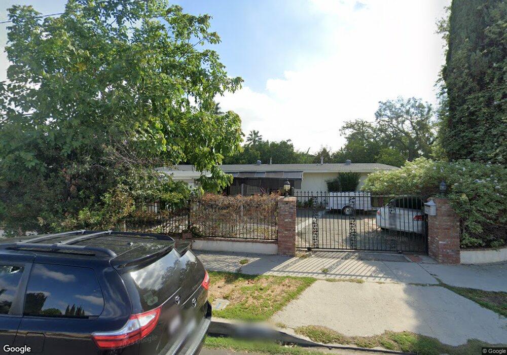 7800 Aura Ave, Reseda, CA 91335 - photo 1