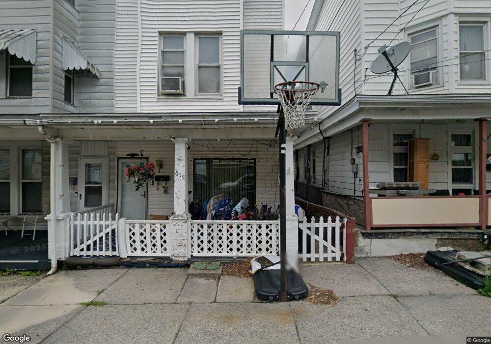 619 Arlington St, Tamaqua, PA 18252 - photo 1