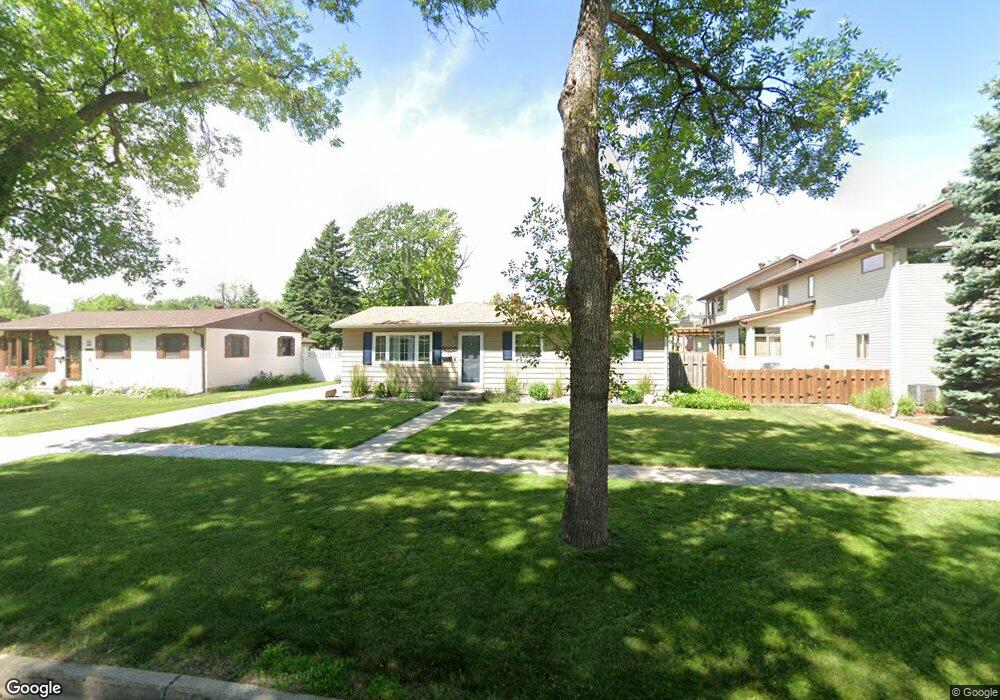 1829 16th St S, Fargo, ND 58103 - photo 1