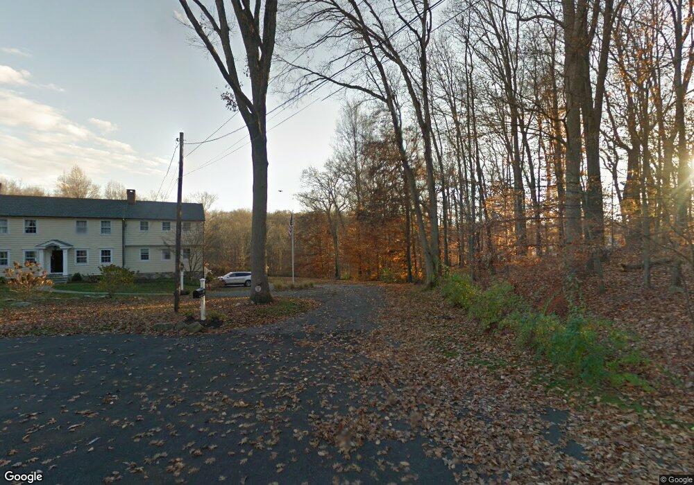 275 Jonathan Rd, New Canaan, CT 06840 - photo 1