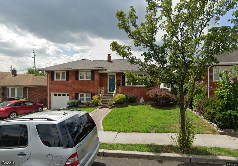 24 Pikeview Terrace, Secaucus, NJ 07094 - photo 1