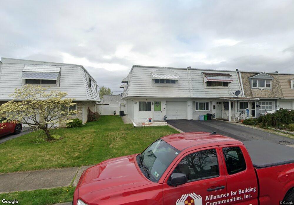 728 N Lacrosse St, Allentown, PA 18109 - photo 1