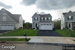 78 Oakwood Blvd, Hampton, NJ 08827