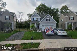 54 Oakwood Blvd, Hampton, NJ 08827