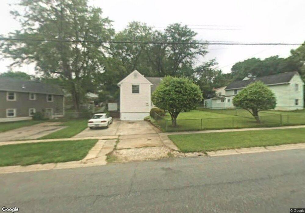 13422 Parkland Dr, Rockville, MD 20853 - photo 1