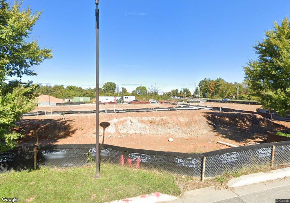 8057 Flatbush St, Derwood, MD 20855 - photo 1