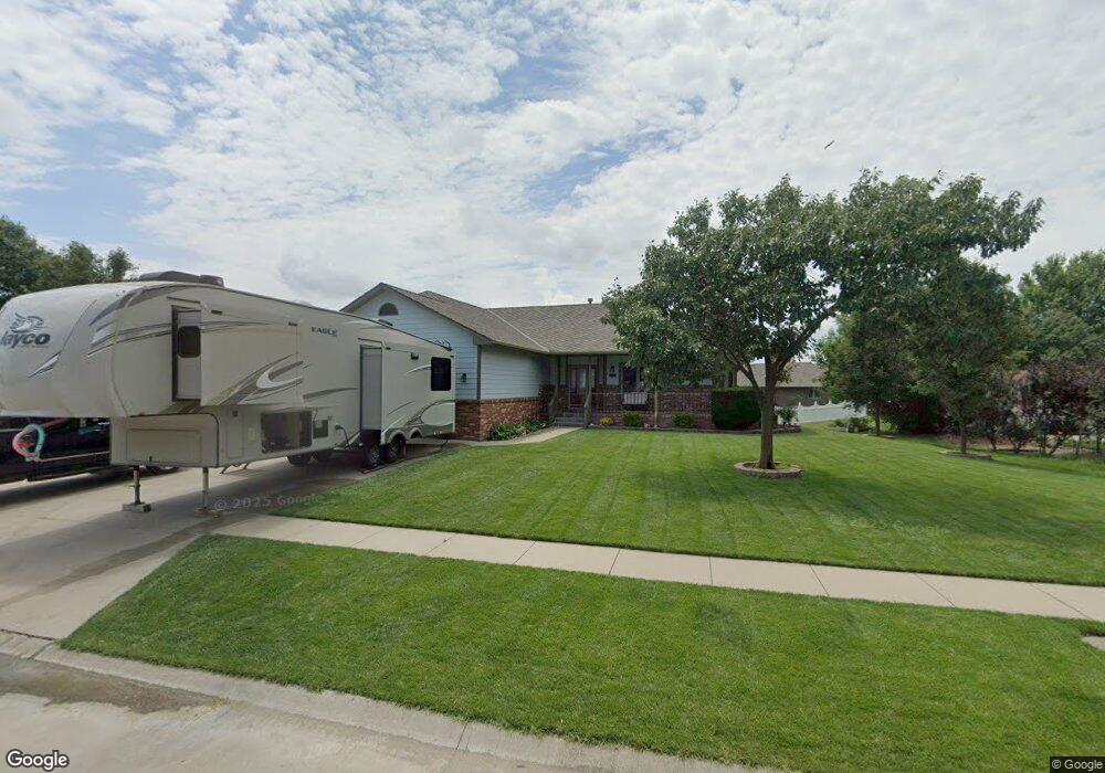 1202 Turkey Creek Dr, McPherson, KS 67460 - photo 1